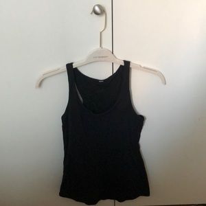 Black lululemon tank top